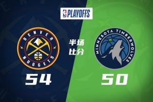 足球鞋耐克阿迪达斯好